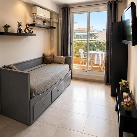 شقة Charming With Terrace In *