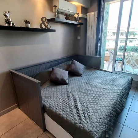 Appartement Charming With Terrace In *